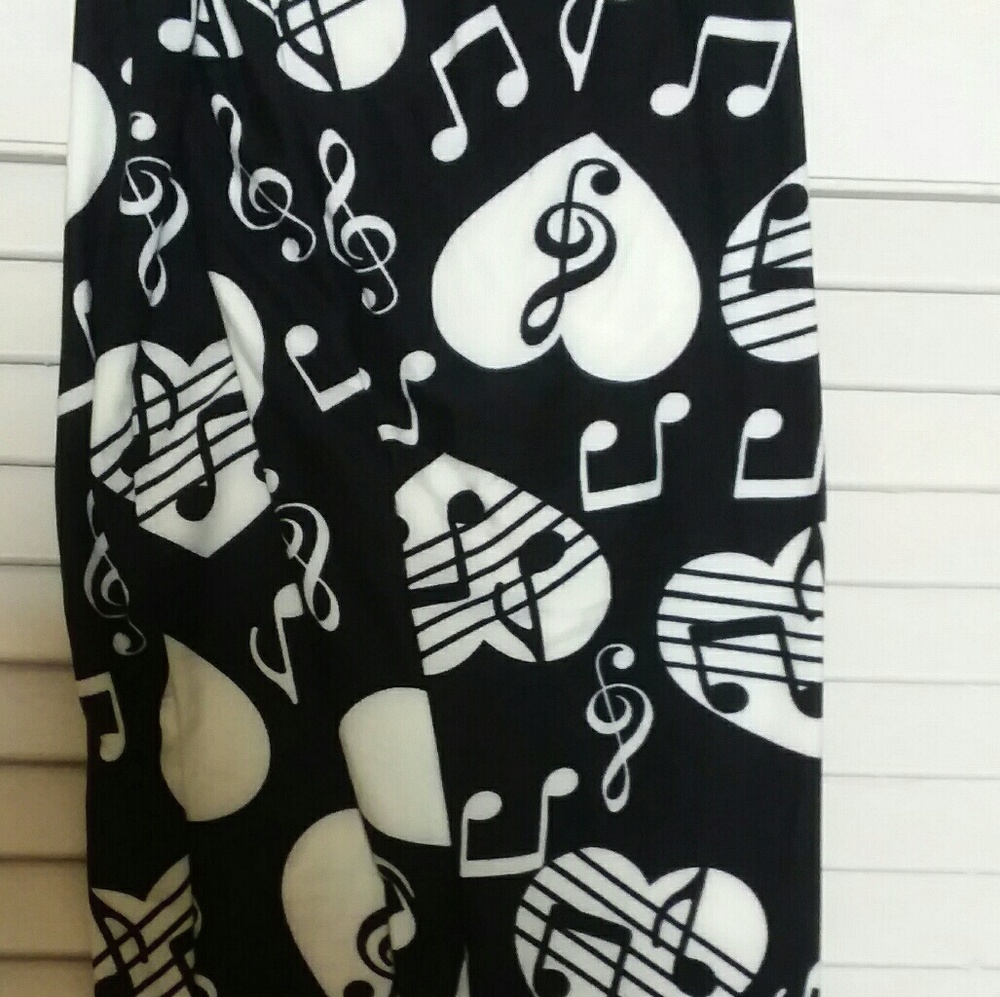 Music Print Leggings